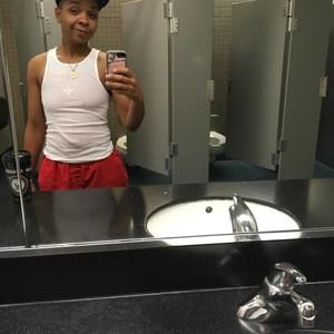 Meet your Posher, Joy